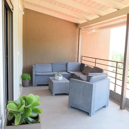 Villeta Nikol “νηνεμία” Holiday home
