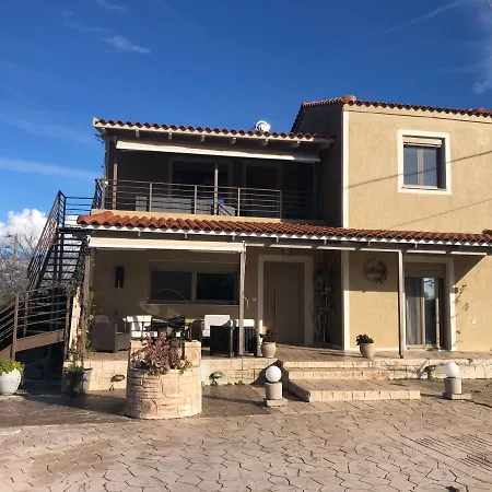 Villeta Nikol “νηνεμία” Holiday home Lixouri