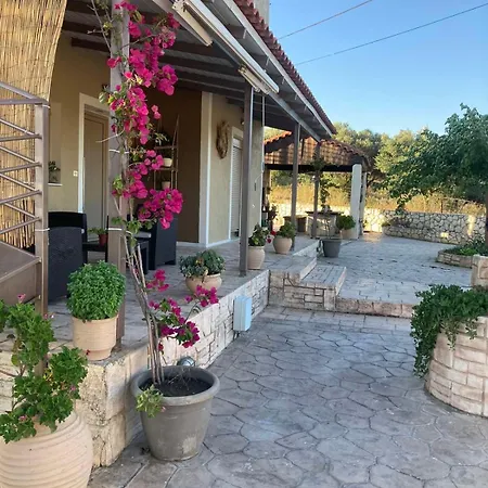Villeta Nikol “νηνεμία” * Ληξούρι